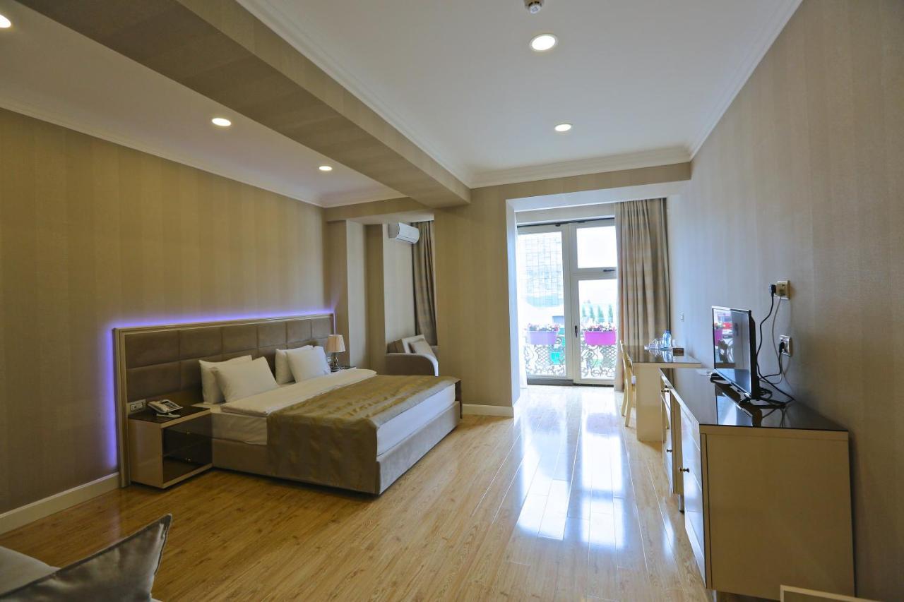 Rusel Hotel บากู ภายนอก รูปภาพ
