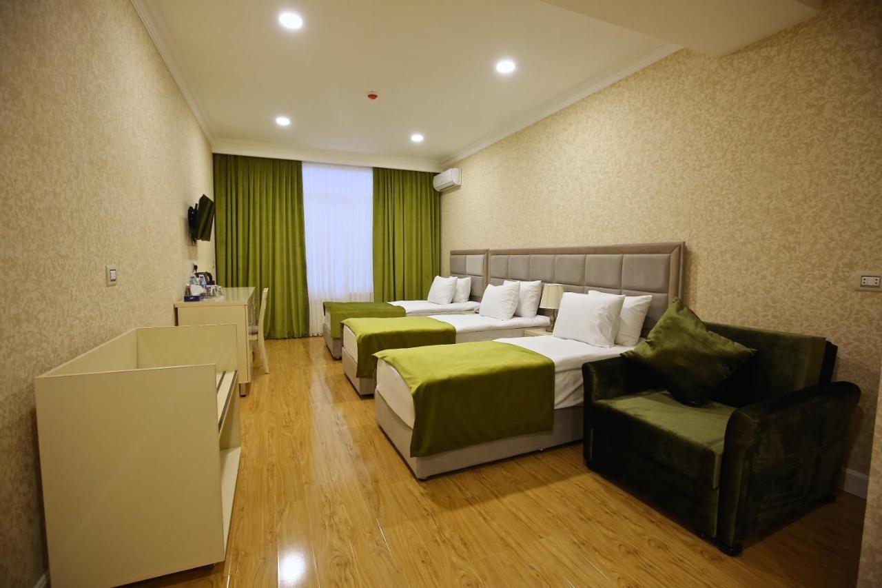Rusel Hotel บากู ภายนอก รูปภาพ