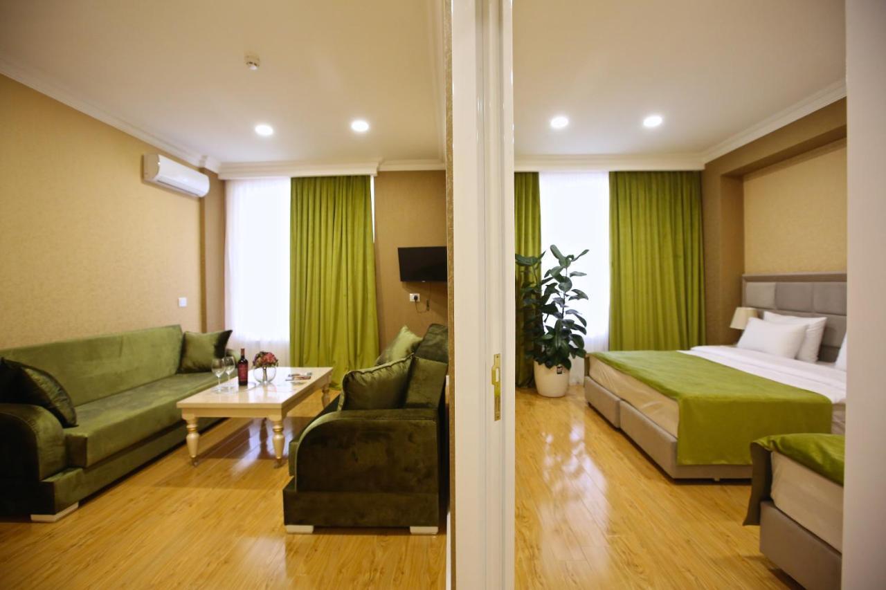 Rusel Hotel บากู ภายนอก รูปภาพ