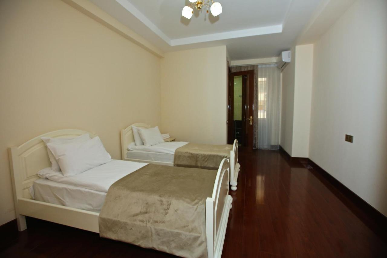 Rusel Hotel บากู ภายนอก รูปภาพ